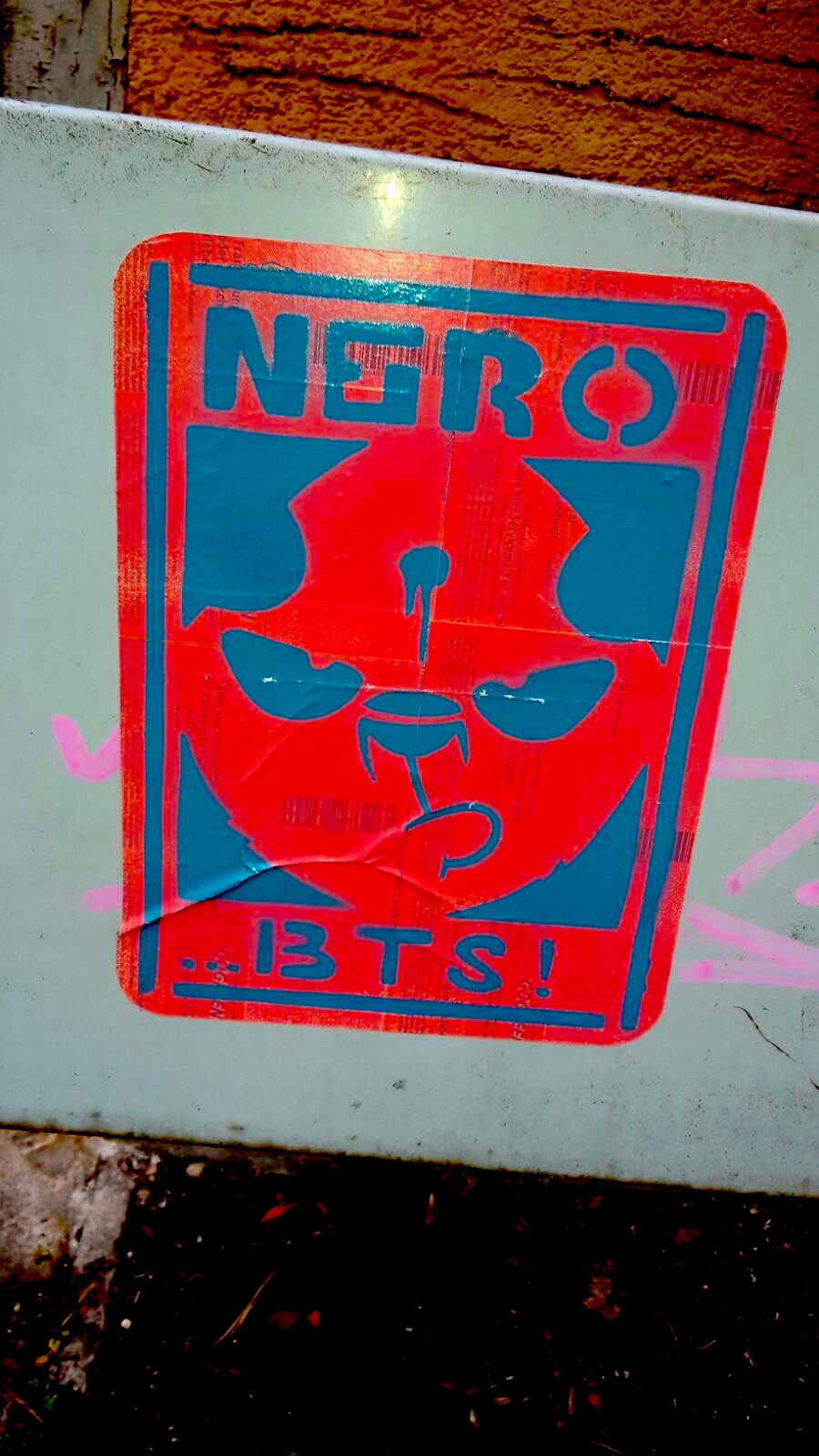 Bearbeitet<br>Graffiti; NERO